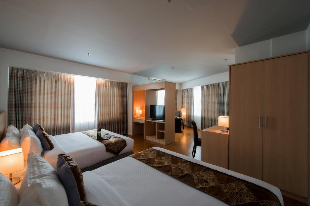 Wyne Hotel Yangon Exterior foto